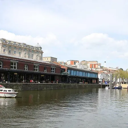 Street Bristol