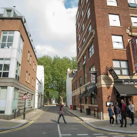 Street Bristol