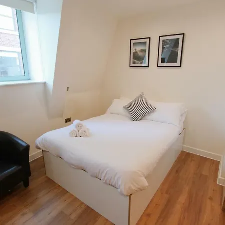 アパート Street ブリストル